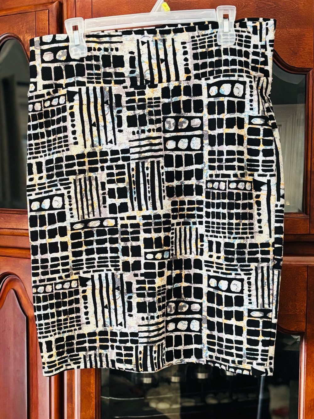 Patterned Midi Pencil Skirt